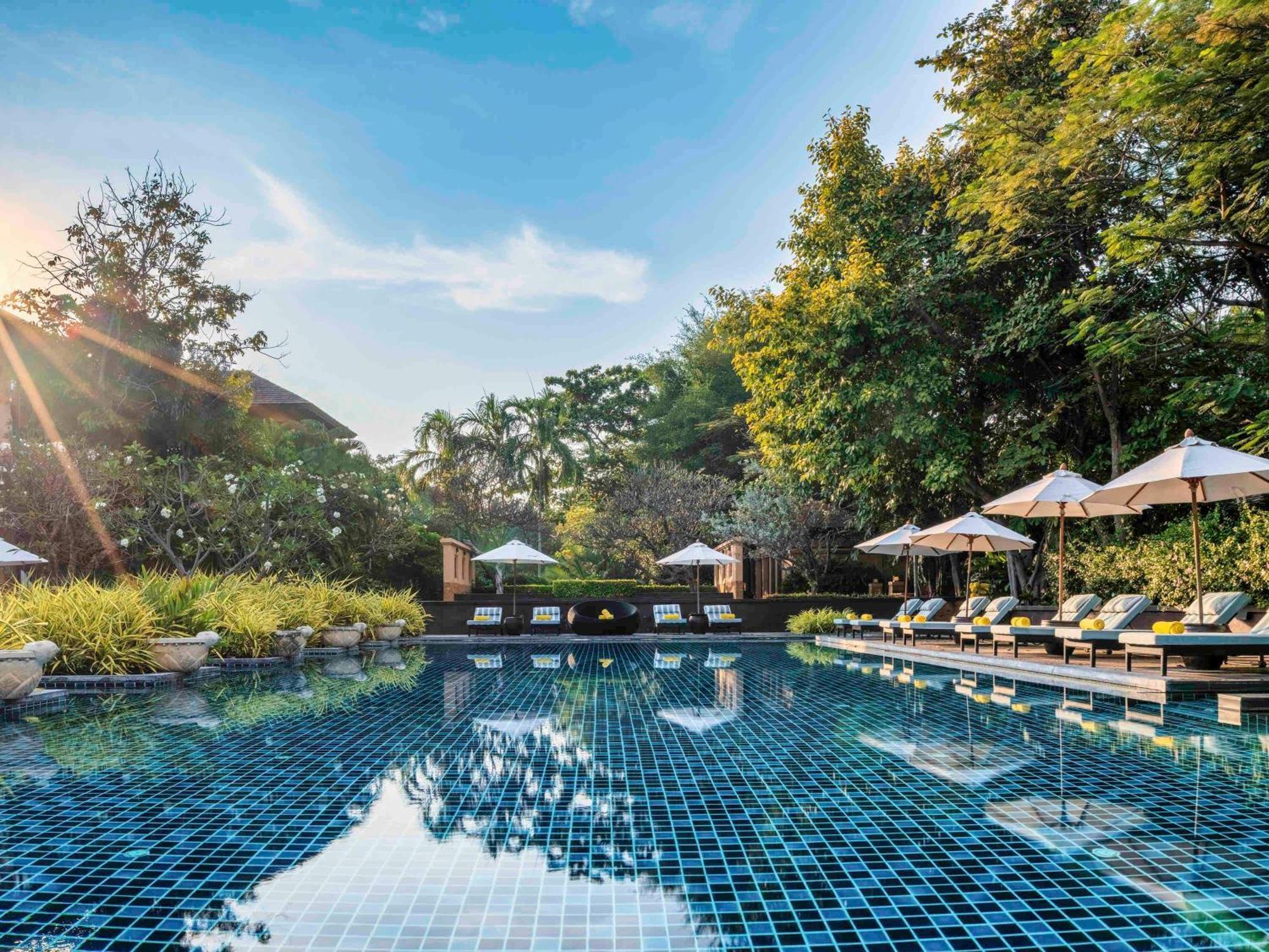 Moevenpick Asara Resort & Spa HHQ Exterior foto