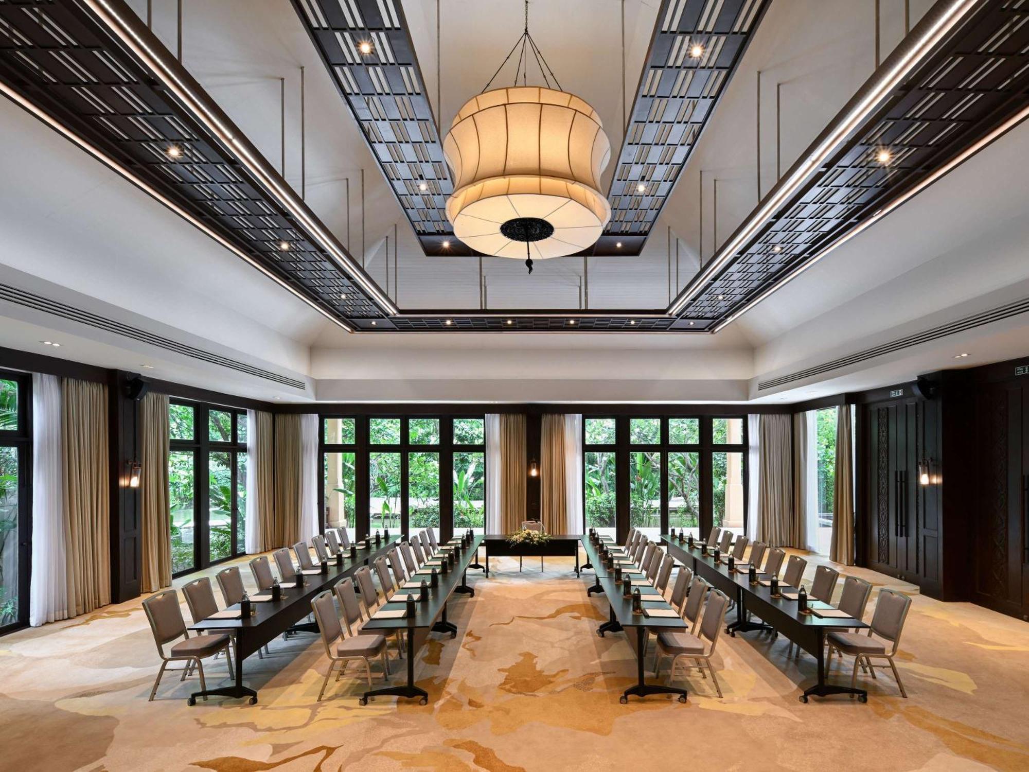 Moevenpick Asara Resort & Spa HHQ Exterior foto