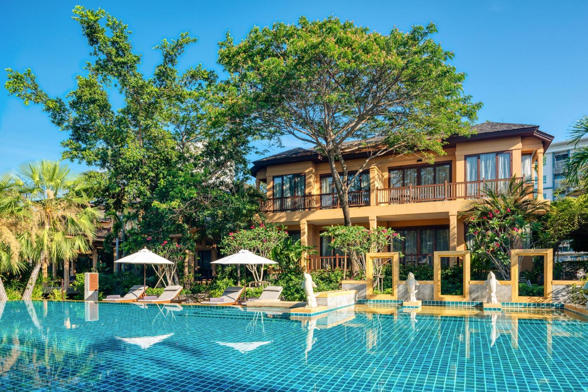 Moevenpick Asara Resort & Spa HHQ Exterior foto